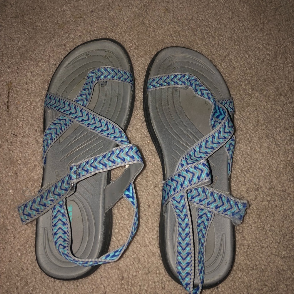 sandles